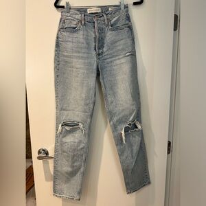 EUC Denim Forum/Aritzia the BF High Rise Loose 28L inseam, distressed knees